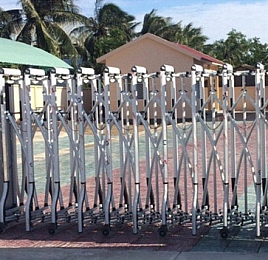 CỔNG XẾP NHÔM NHẬP KHẨU CAO CẤP V66